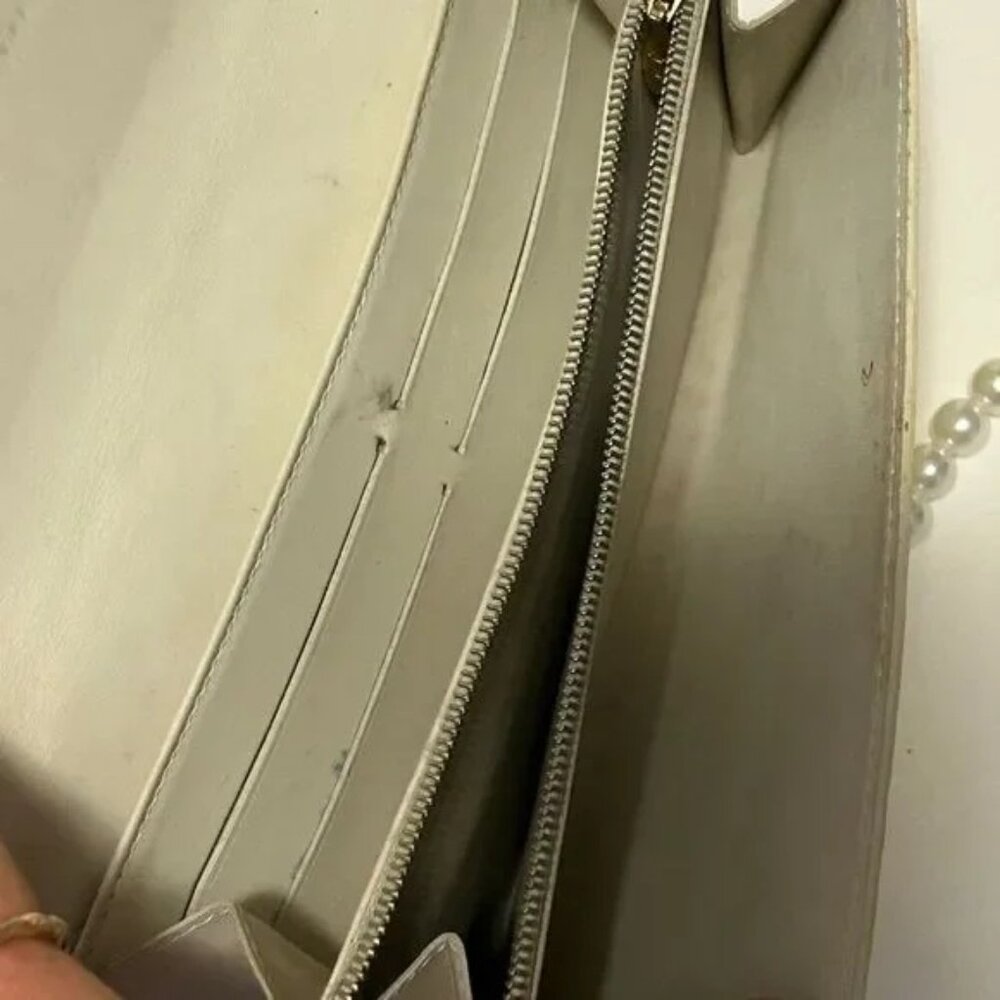 Louis Vuitton Long Wallet - Picture 5 of 6